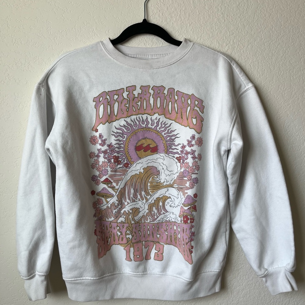 Billabong Pink and White Crew Neck Sweater
